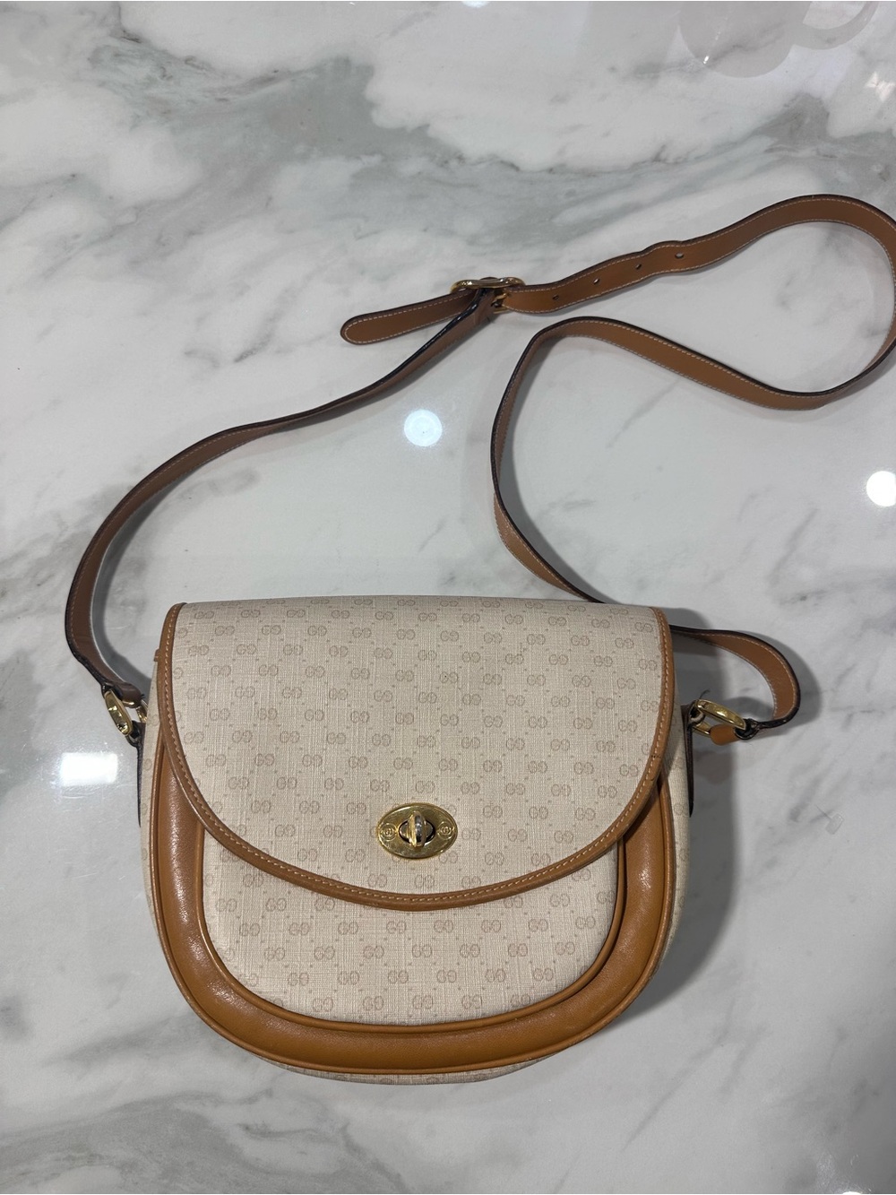VINTAGE GUCCI Micro GG Monogram Cream Tan Leather Crossbody Shoulder Bag Purse